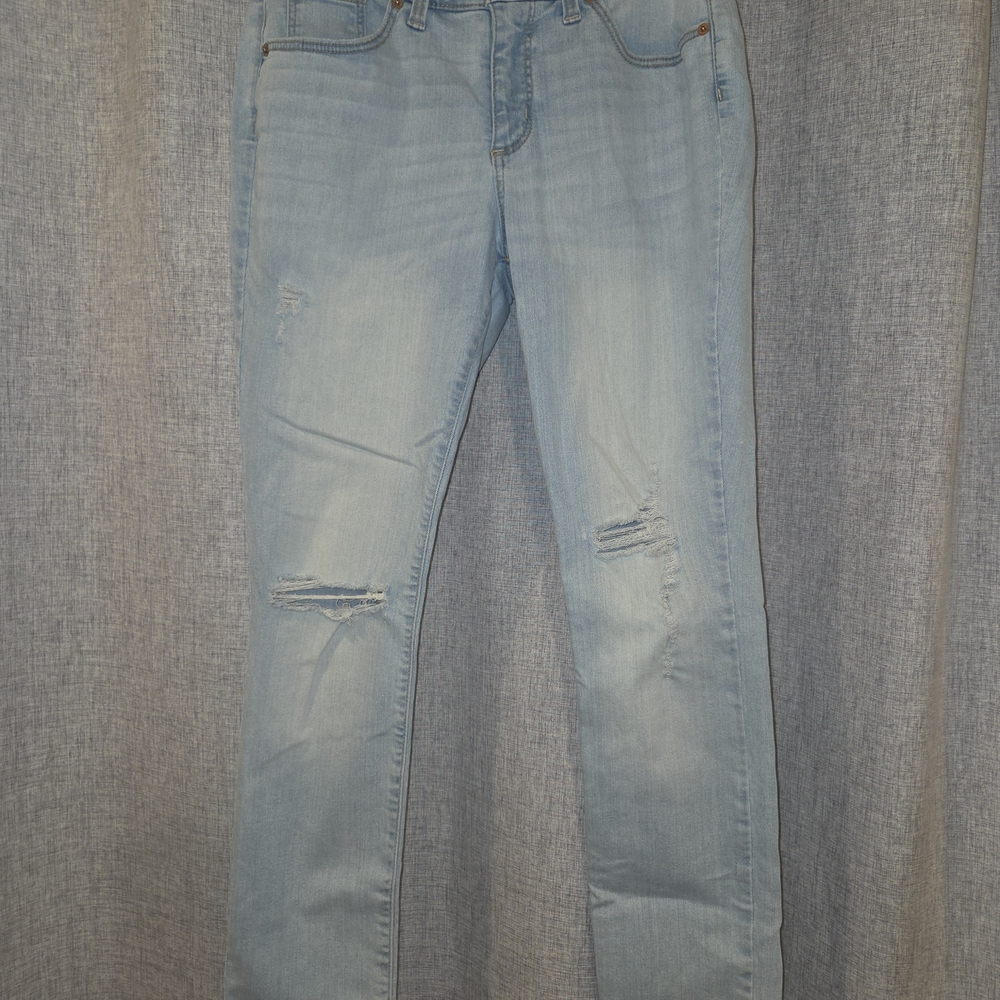 Universal Thread Sky Blue Ripped Skinny Jeans